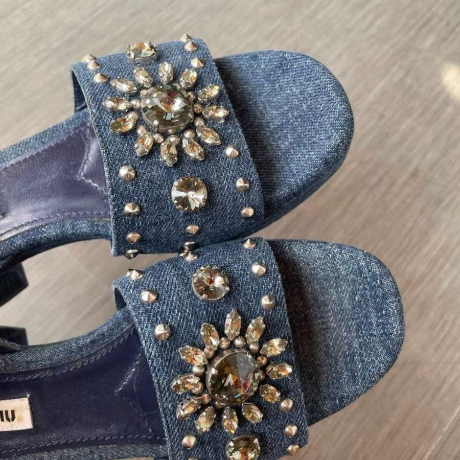MiuMiu 牛仔水鑽粗跟凉鞋 36.5號，36號也可，全新僅試穿-1