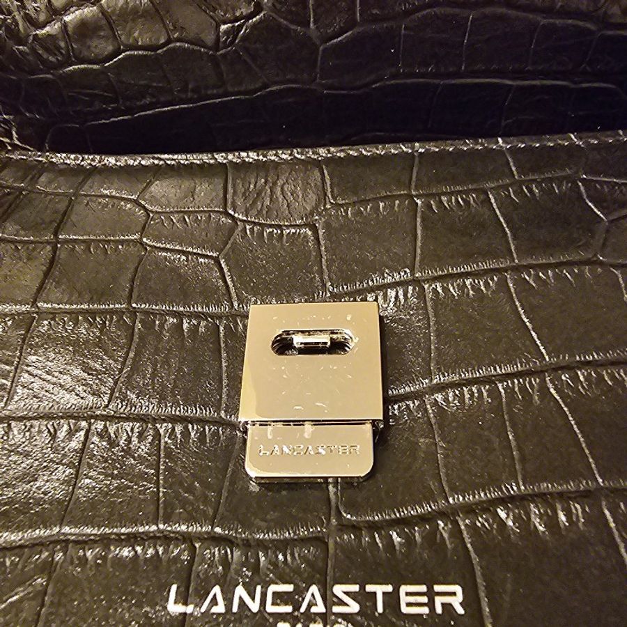 Lancaster牛皮壓紋手提肩背黑色小kelly包-14