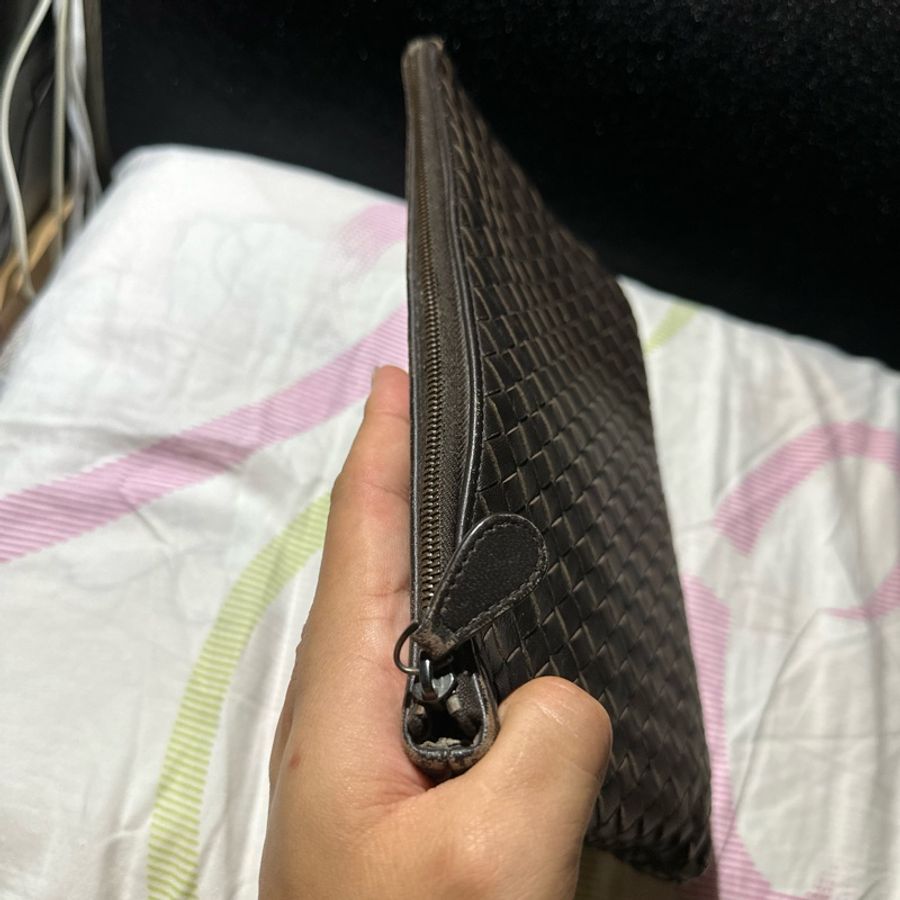 BOTTEGA VENETA POUCH-4