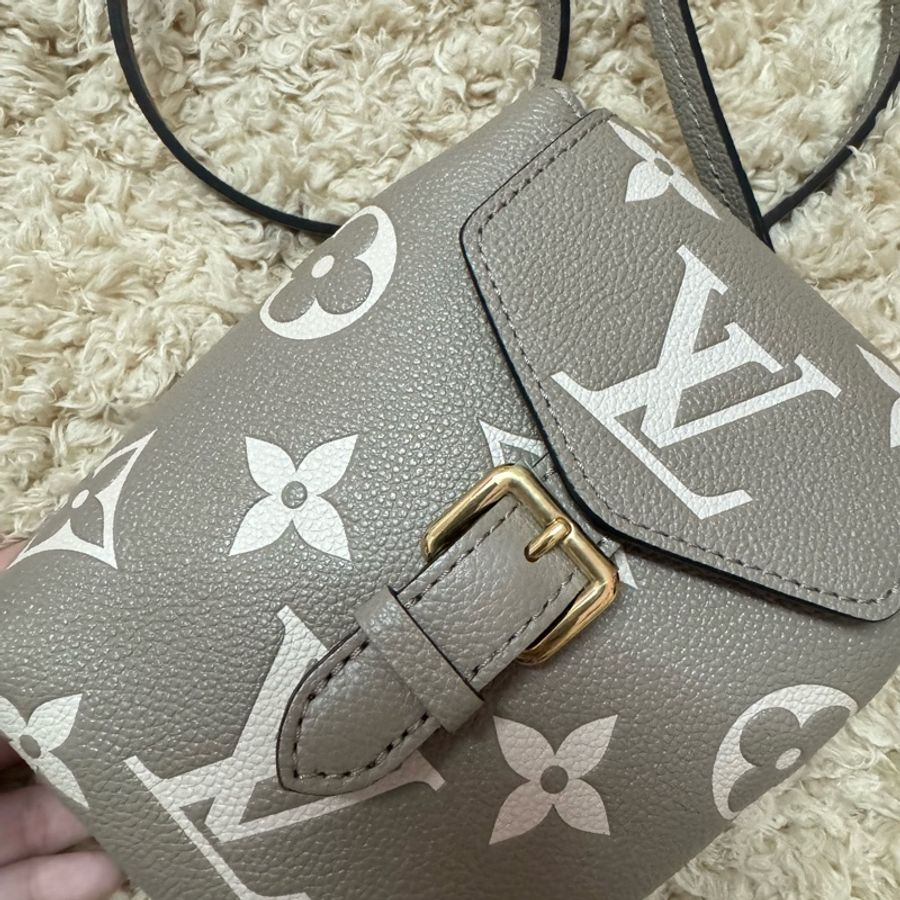 Lv Tiny 雙色斑鳩灰色Monogram Empreinte 皮革後背包M80738 backpack-4