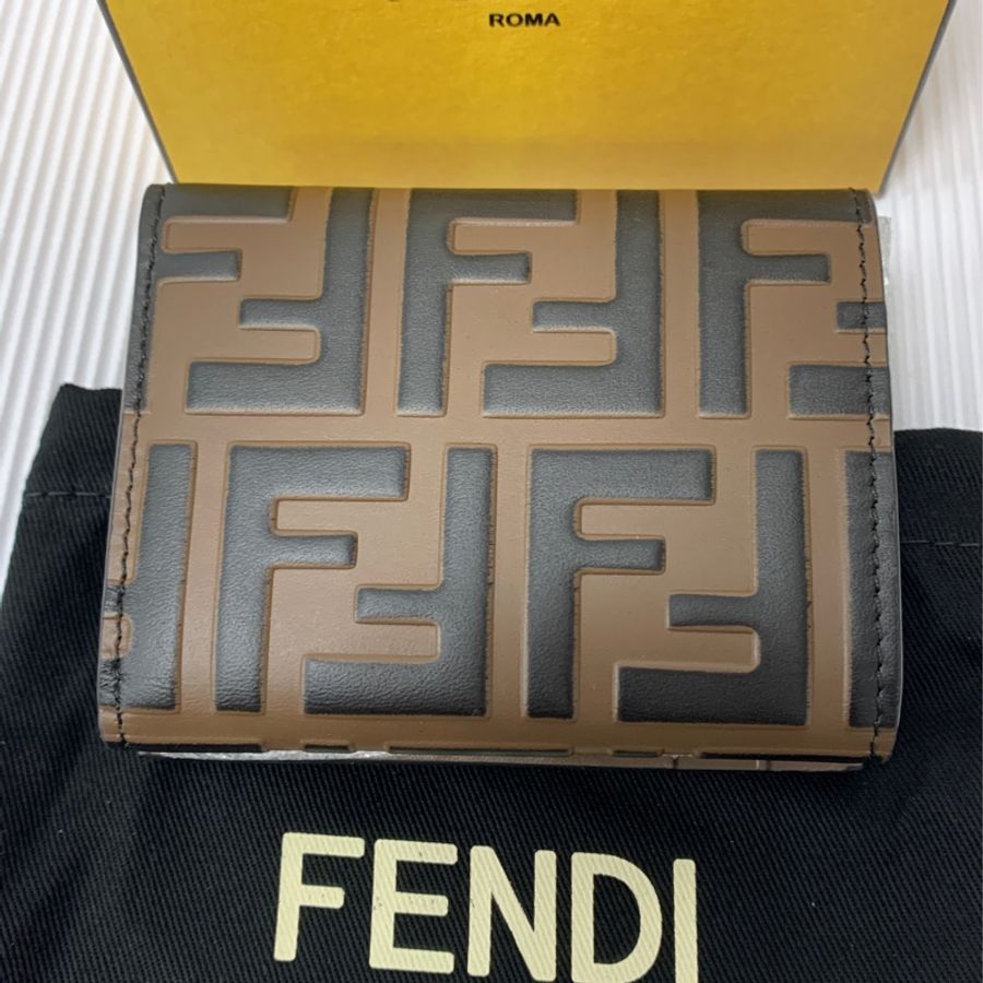 棕色Fendi FF 全新Diamonds皮夾-2023美拉德旋風-8