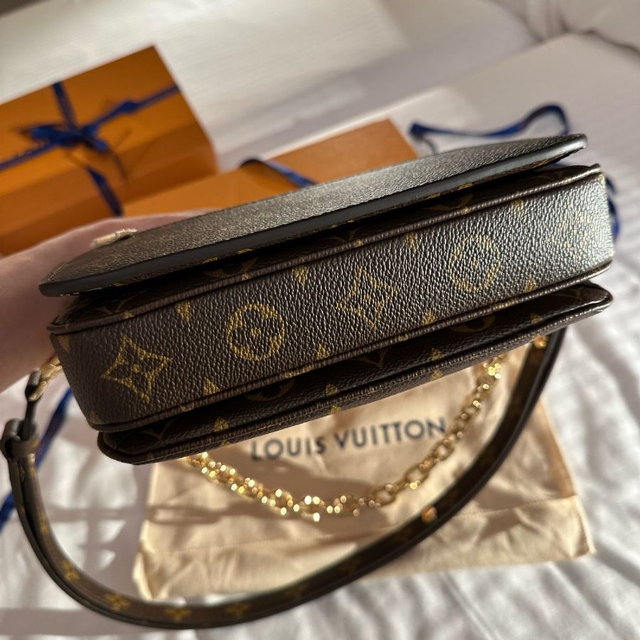 已售出 ！LV 新款麻將/郵差包 Bolso Pochette Métis East West-2