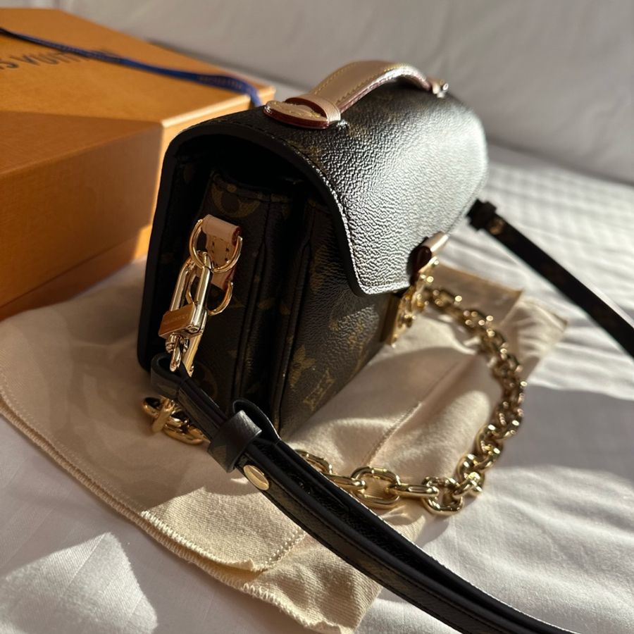 已售出 ！LV 新款麻將/郵差包 Bolso Pochette Métis East West-6