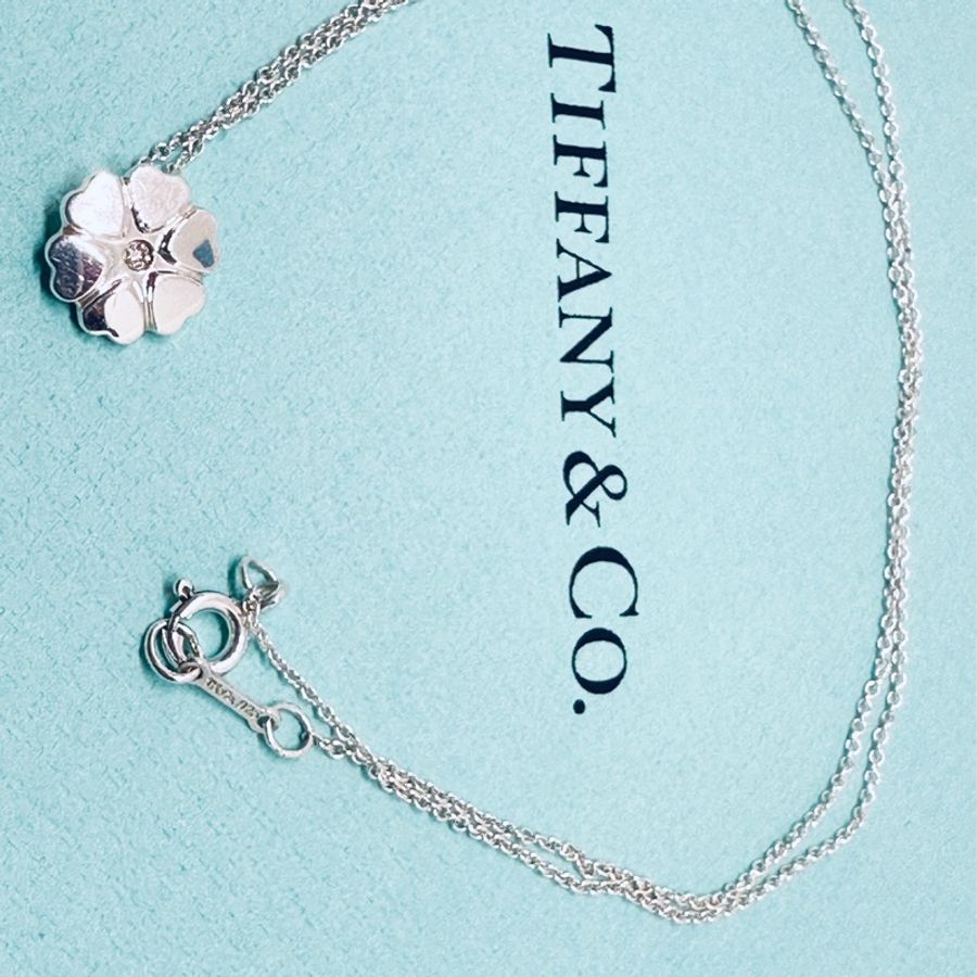 Tiffany鑲真鑽小花純銀項鍊-12