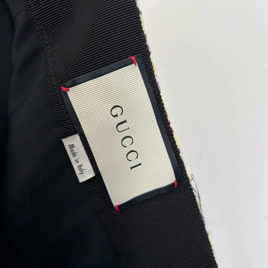 Gucci粗呢編織短裙半身裙 36號,腰圍66以內可以穿,裙長43-1