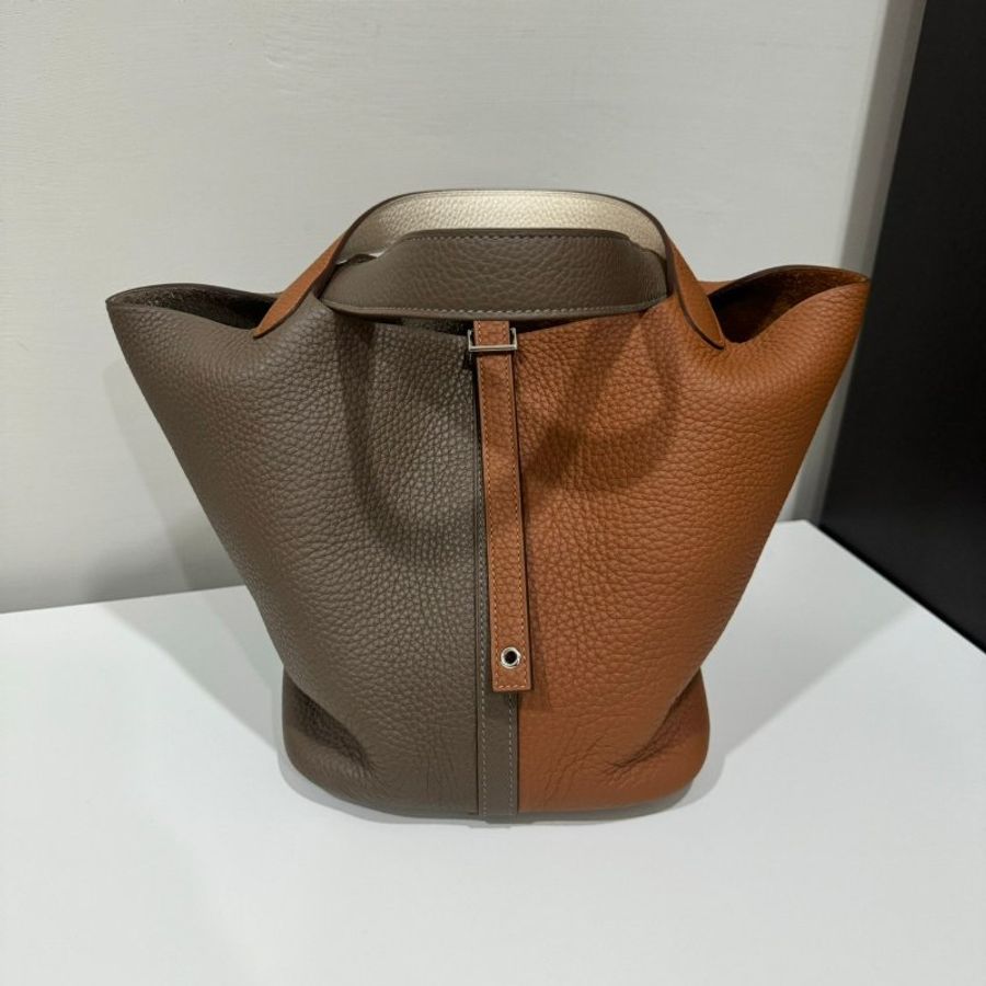 (降價) Hermes Picotin 22 菜籃子 大象灰 金棕 奶昔白 銀釦 Z刻-1