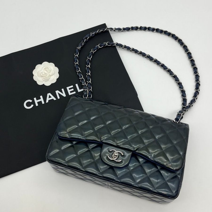 CHANEL 香奈兒 墨綠漆亮皮菱格紋JUMBO30公分鍊包/肩背包/斜背包-0