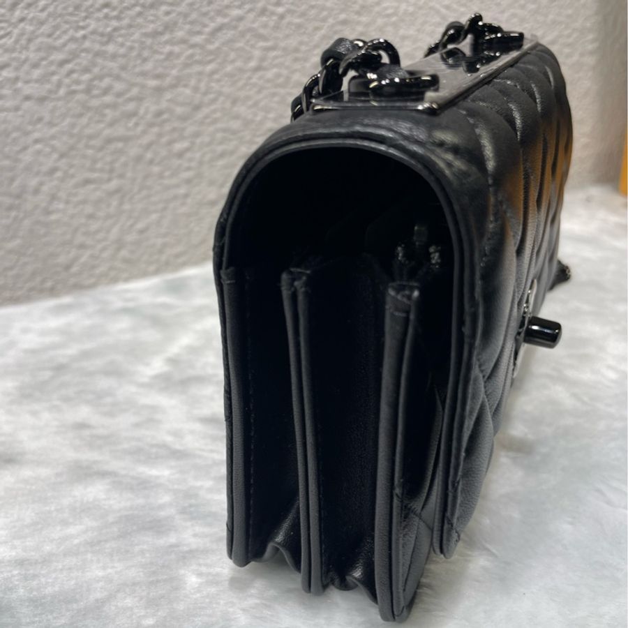 Chanel trendy cc so black-9