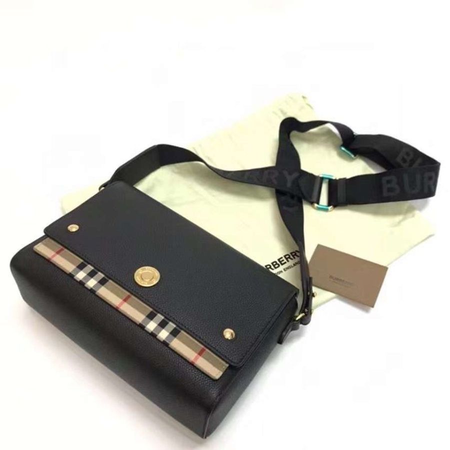 🎊佳節特賣🎁Burberry 80211101 Note 翻蓋單肩包 黑色-17
