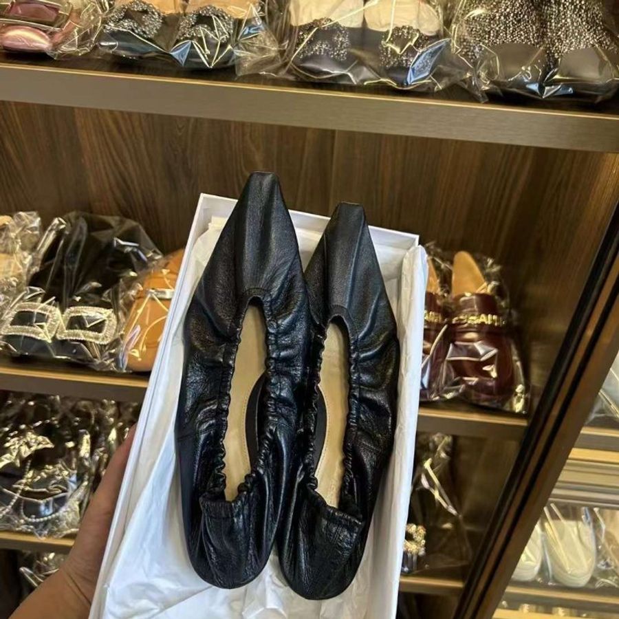 Bottega Veneta 奶奶鞋 38號 瘦腳39也可 只穿一次包裝齊全 原價2萬6左右-4