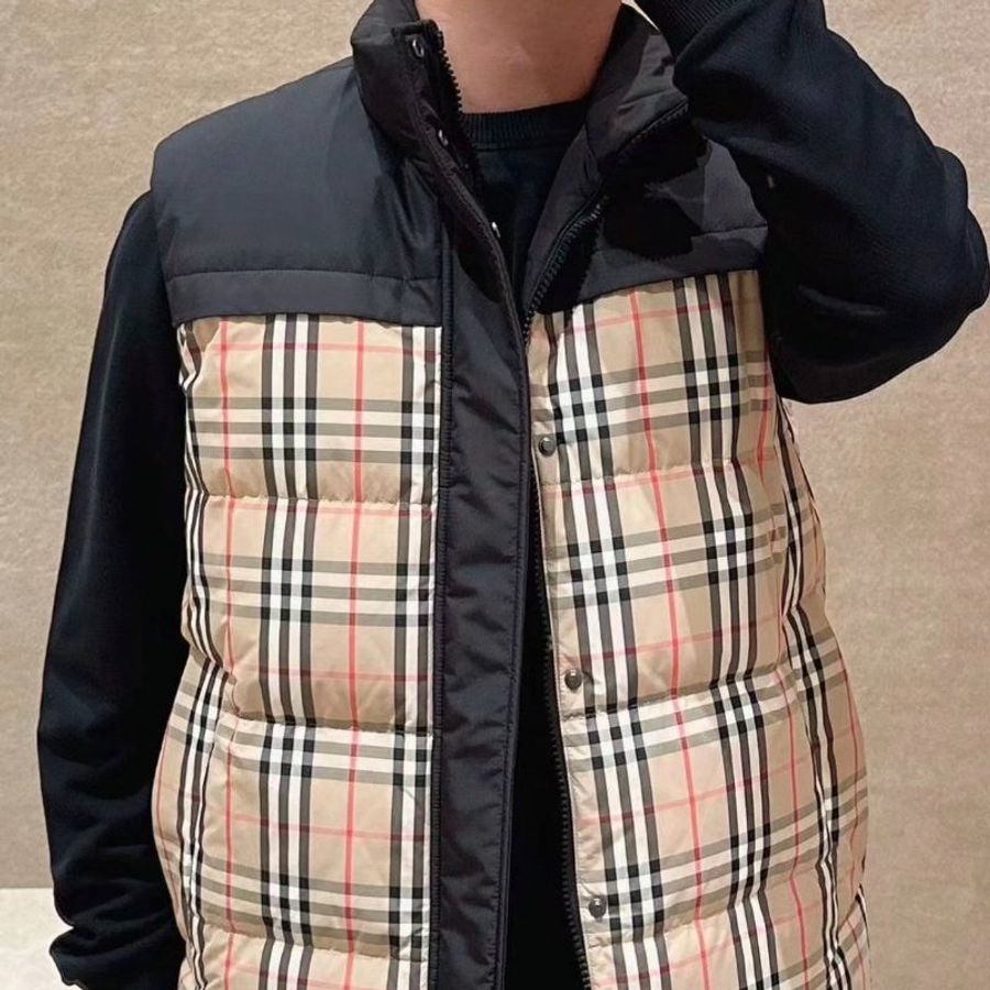 Burberry 80713661 男款雙面兩穿格紋裁片背心 典藏米色 S/M/L/XL (四個尺寸可選 購買請告知尺寸)-6