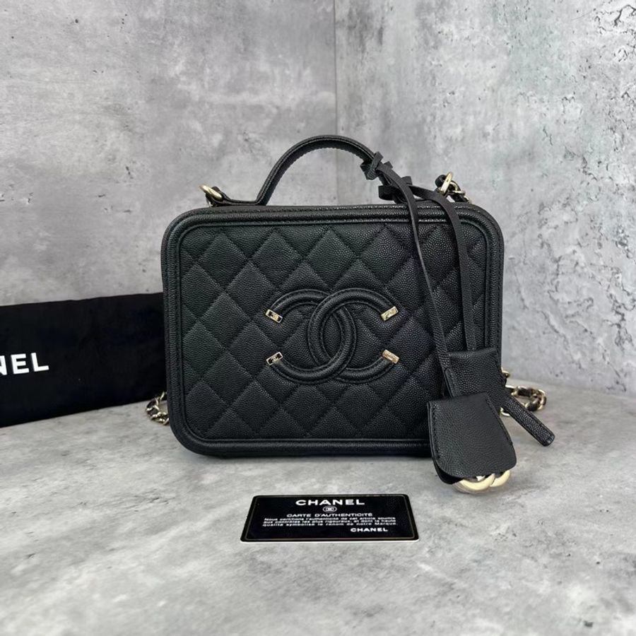 Chanel Vanity Medium-0