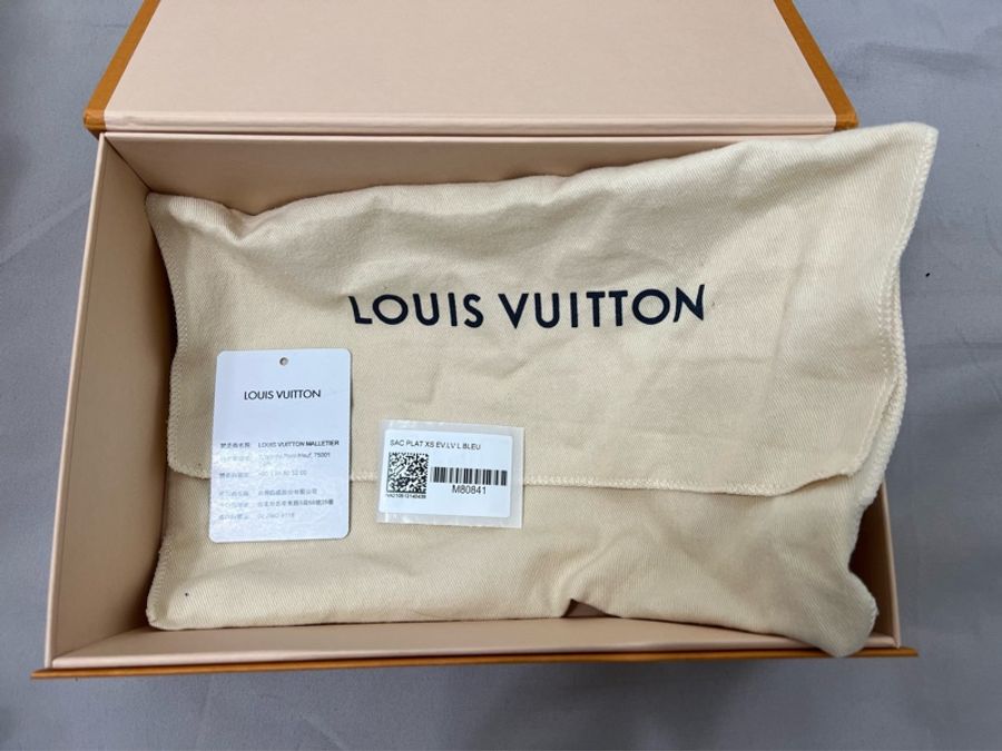 Louis Vuitton SAC PLAT XS路易威登限量琴譜包全皮藍白拼色-14