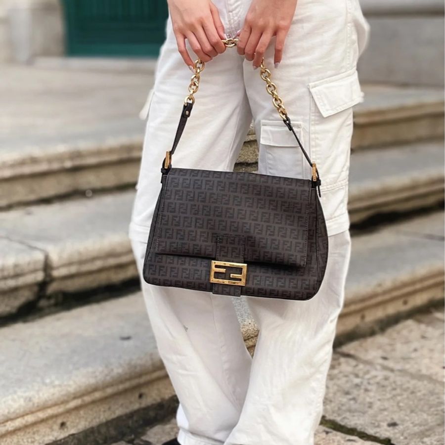 🔥爆款釋出🔥95新✨ #Fendi #Baguette #老花 大 #法棍 #腋下包 💕-5