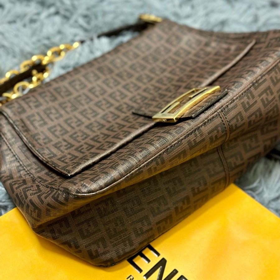 🔥爆款釋出🔥95新✨ #Fendi #Baguette #老花 大 #法棍 #腋下包 💕-11