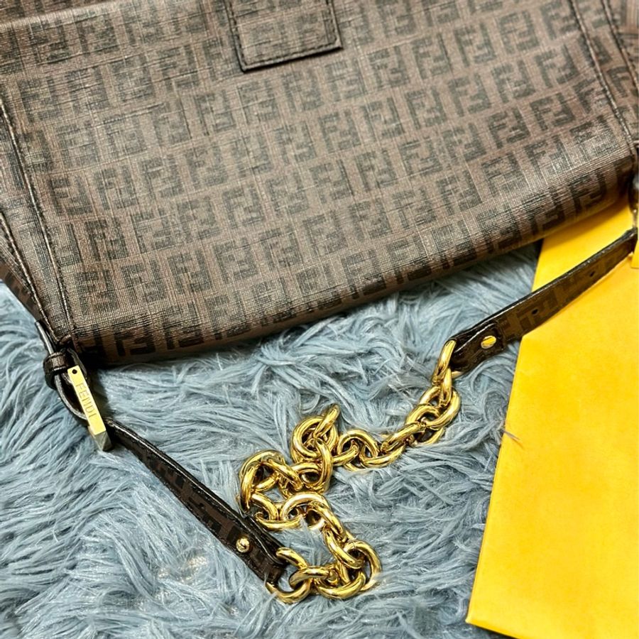 🔥爆款釋出🔥95新✨ #Fendi #Baguette #老花 大 #法棍 #腋下包 💕-19