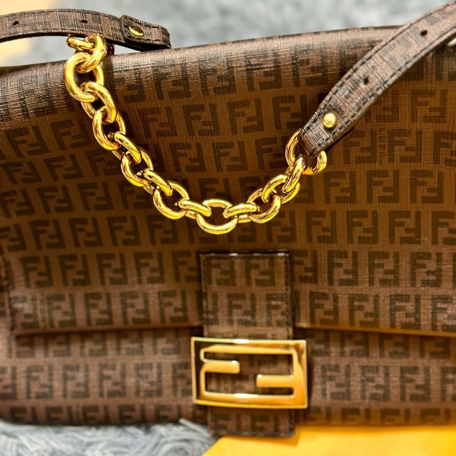 🔥爆款釋出🔥95新✨ #Fendi #Baguette #老花 大 #法棍 #腋下包 💕-20