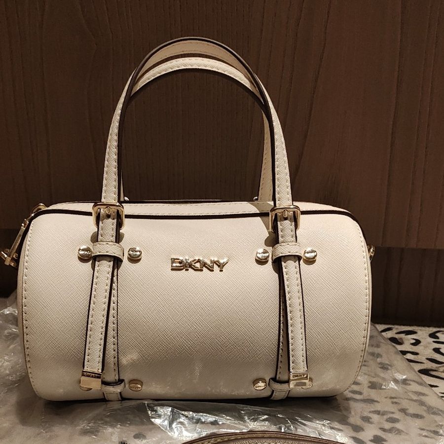 DKNY mini 小圓筒波斯頓包-0