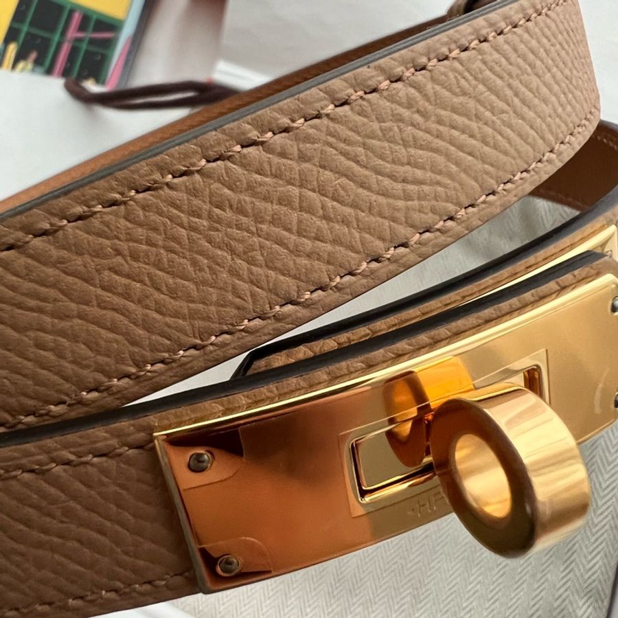 Hermès 全新Kelly 18 pocket 奶茶色搭配黃卡夾包-17