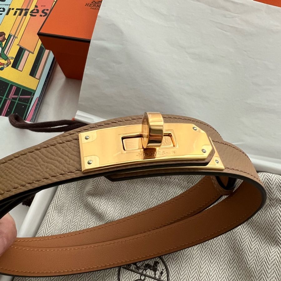 Hermès 全新Kelly 18 pocket 奶茶色搭配黃卡夾包-19