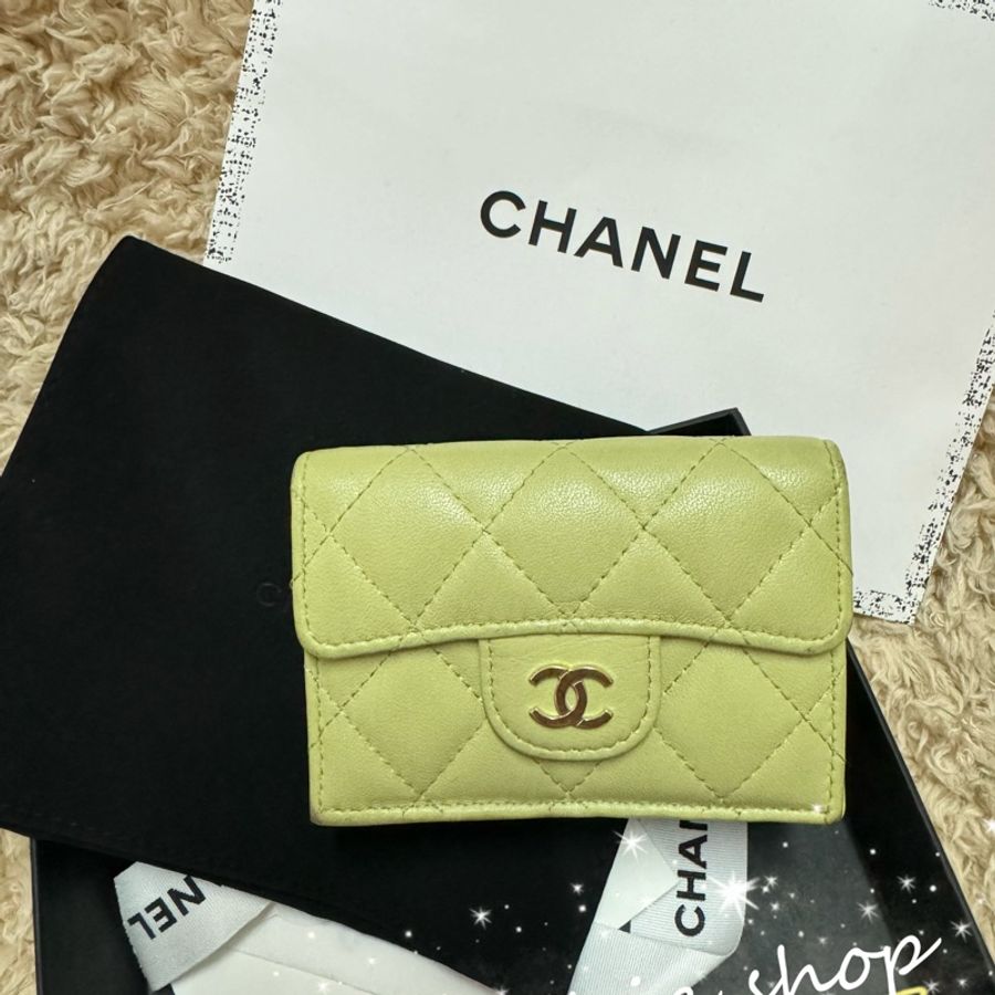 Chanel香奈兒三折短夾 皮夾 酪梨綠日本限定附銀座包裝-0