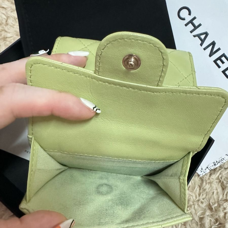 Chanel香奈兒三折短夾 皮夾 酪梨綠日本限定附銀座包裝-3