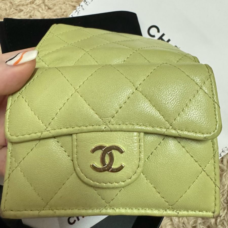 Chanel香奈兒三折短夾 皮夾 酪梨綠日本限定附銀座包裝-4