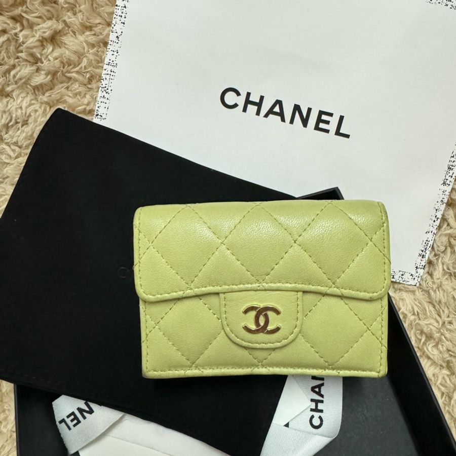 Chanel香奈兒三折短夾 皮夾 酪梨綠日本限定附銀座包裝-6