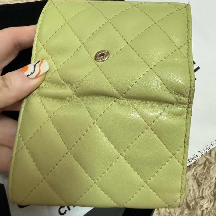 Chanel香奈兒三折短夾 皮夾 酪梨綠日本限定附銀座包裝-12