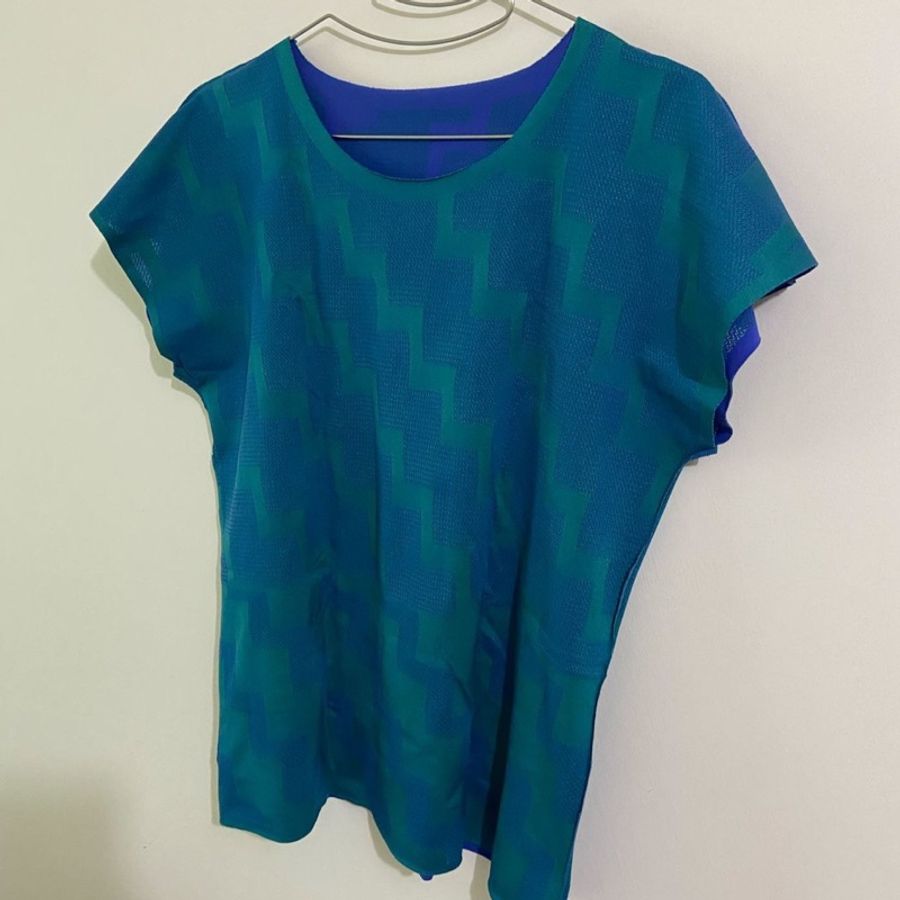 三宅一生 issey miyake me pleats please 藍色綠色舞曲a-poc 雙面都可穿搭 兩面用 圖騰 上衣 短袖t 尺寸3號-1