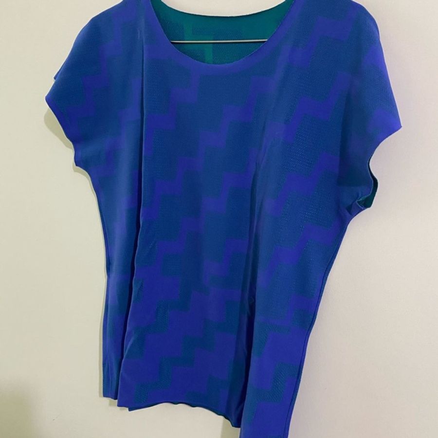 三宅一生 issey miyake me pleats please 藍色綠色舞曲a-poc 雙面都可穿搭 兩面用 圖騰 上衣 短袖t 尺寸3號-3