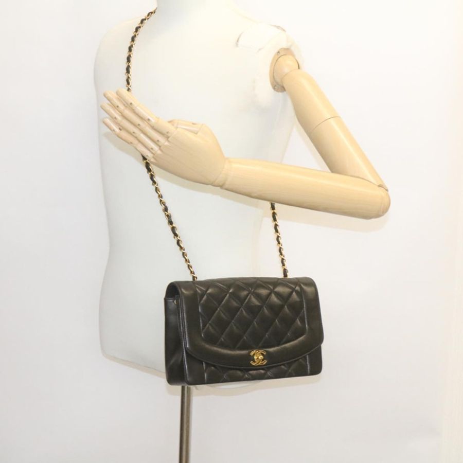 【日本直送】香奈兒 (CHANEL) 鏈條旋轉鎖扣 Diana Matelasse 羊皮單肩包 黑色 正品 knn076-22