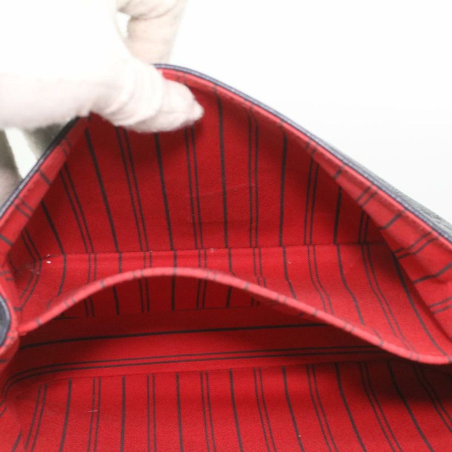 【日本直送】路易威登 Empreinte Pochette Metis 中型手袋 MarineRouge M44071 正品 bs3793-21