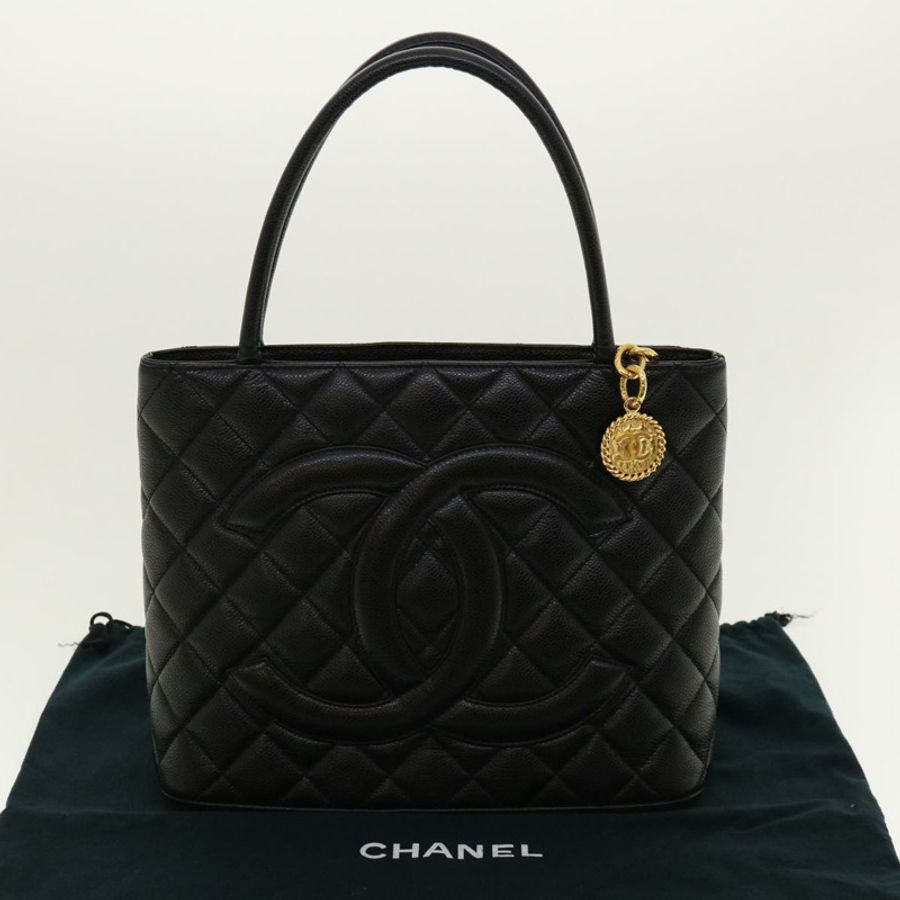【日本直送】CHANEL 手提包魚子醬皮黑 CC 正品 am4270-11