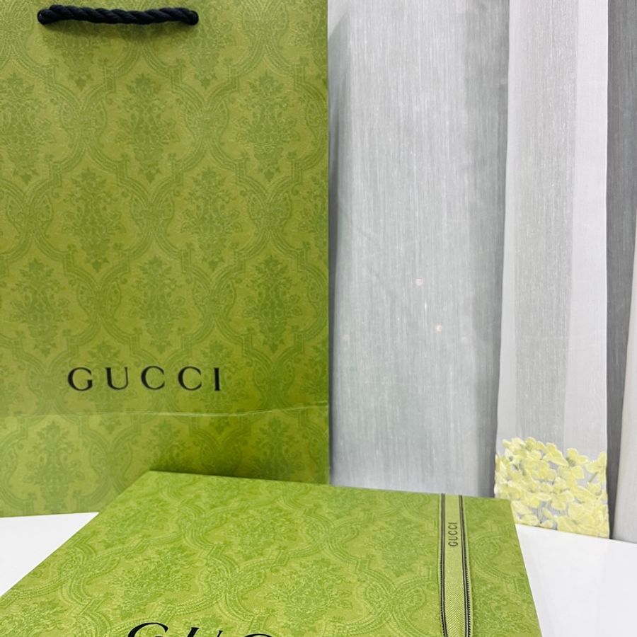 Gucci 彩虹圍巾-1