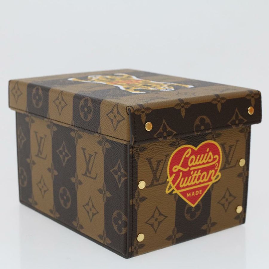 【日本直送】路易威登條紋老虎紙板箱 NIGO 保護殼棕色 GI0718 LV 正品 43816A-14
