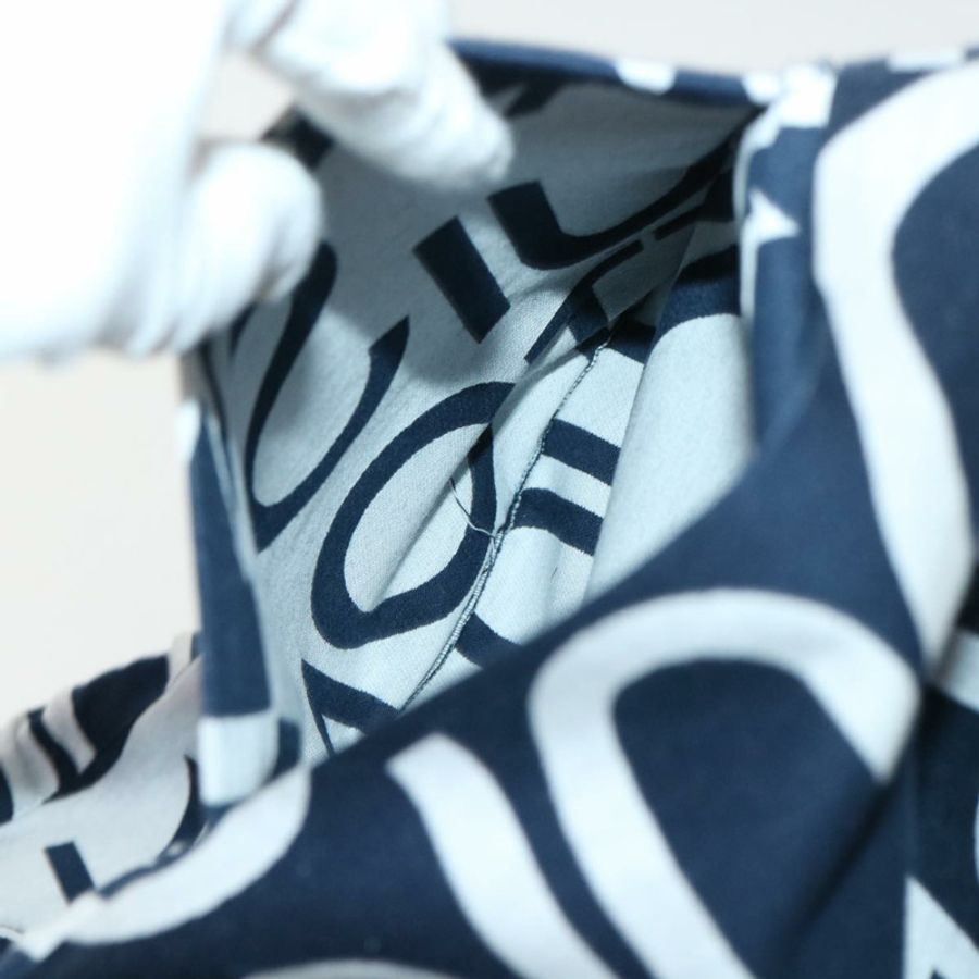 【日本直送】路易威登 (LOUIS VUITTON) 19春夏系列 Galaxy 可折疊 Logo 連帽衫，海軍藍/白色，LV 正品 ak192-13