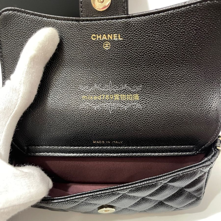 Chanel 淡金雙C荔紋牛皮鍊帶雙層斜背手機包 CF系列woc-2