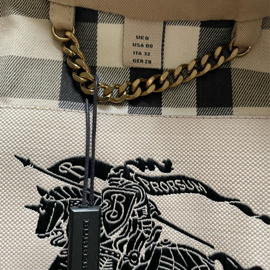 [全新未剪標 倫敦購證］Burberry經典款Kensington蜜金色風衣🧥穿上秒變女神-7