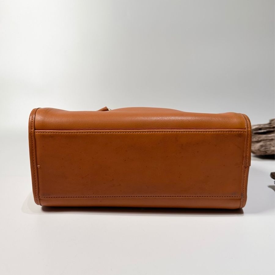 coach vintage 日本二手 中古復古古董 焦糖棕色 厚磅皮革 半月包 側背包 肩背包-3