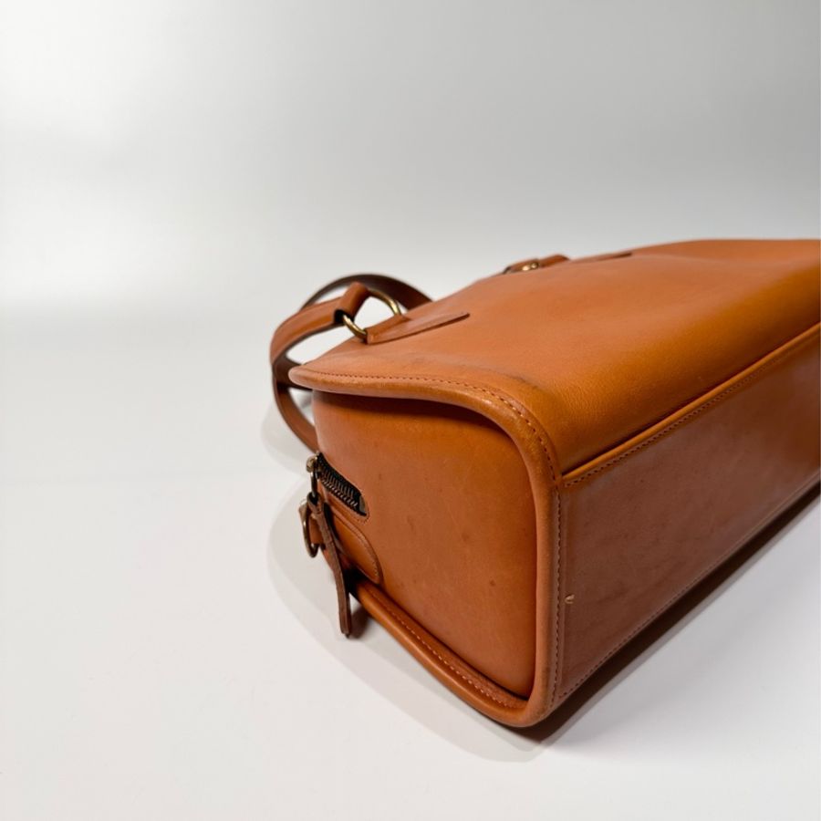 coach vintage 日本二手 中古復古古董 焦糖棕色 厚磅皮革 半月包 側背包 肩背包-4