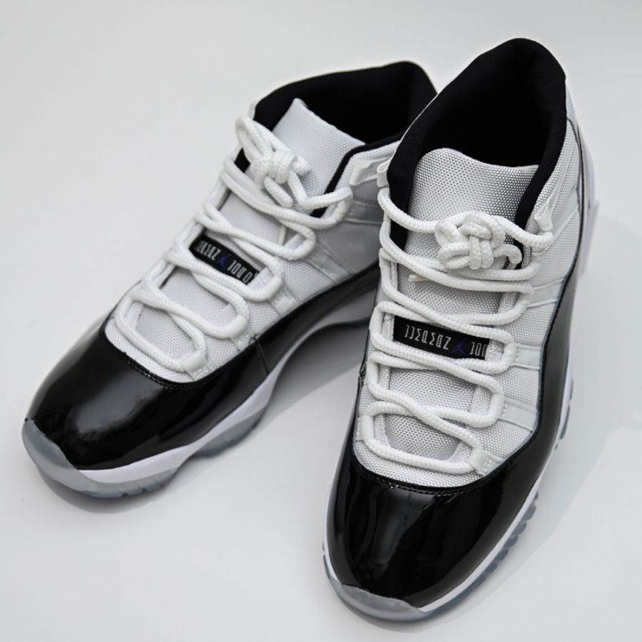 Air Jordan 11 Retro 黑白款 US11-6