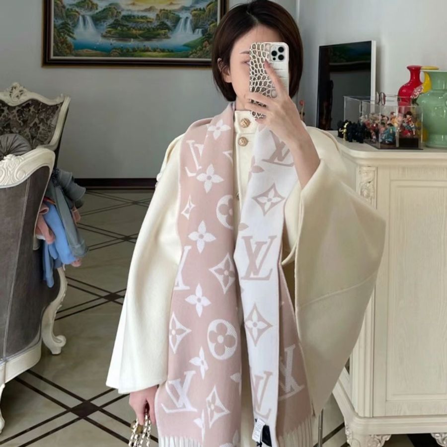 全新全配 LV經典玫瑰粉 羊毛雙面Monogram 圍巾 爆款-17