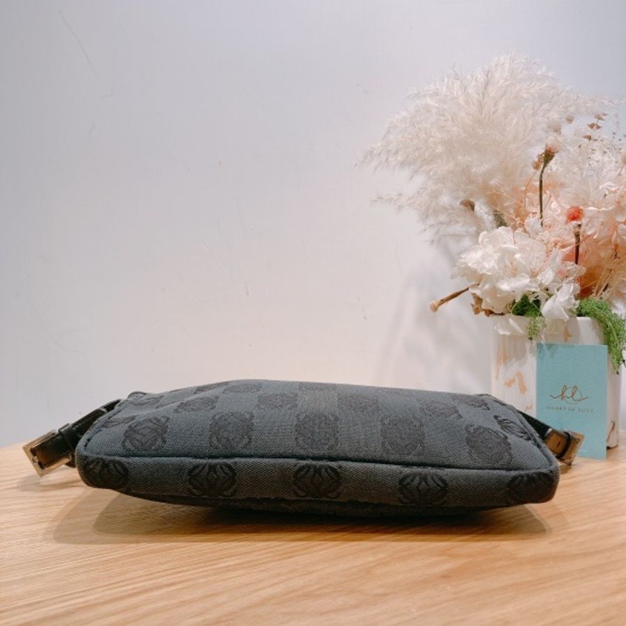 Loewe Vintage Canvas 肩背包 黑色Shoulder Bag-3