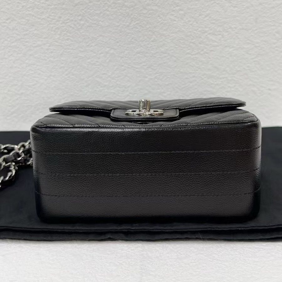 Chanel Caviar 17cm 方胖 V紋-4