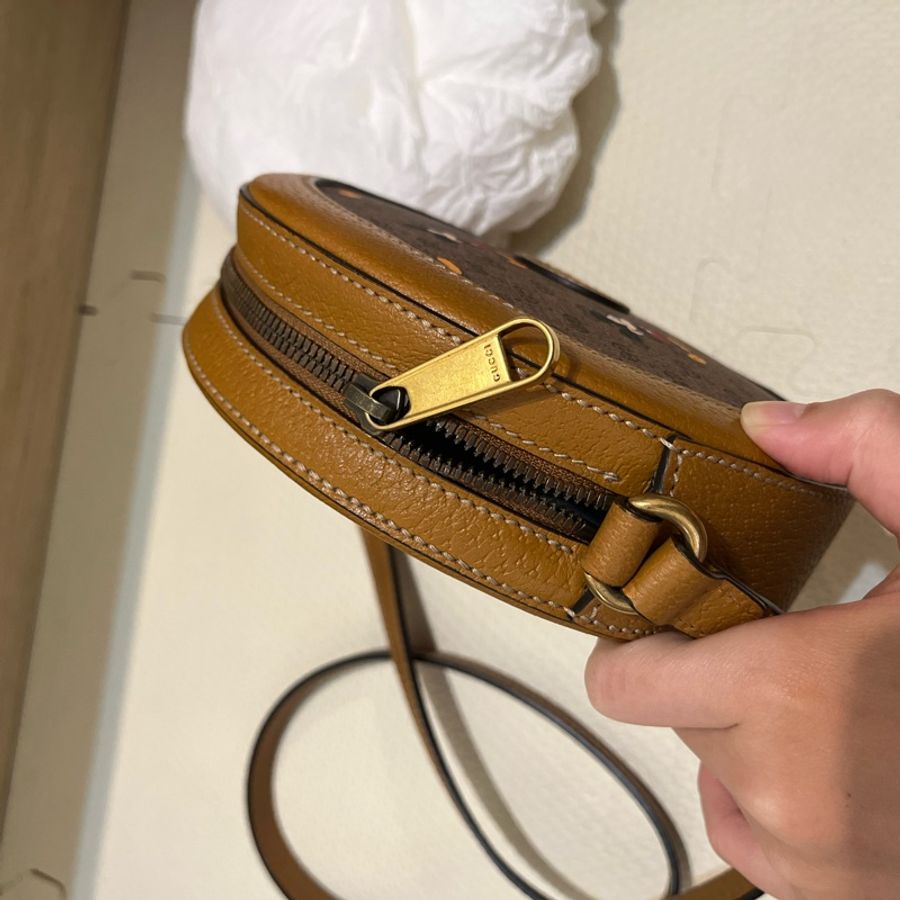 GUCCI x Disney x Gucci 迪士尼米奇聯名款印花帆布皮革圓餅肩背/斜背包-15