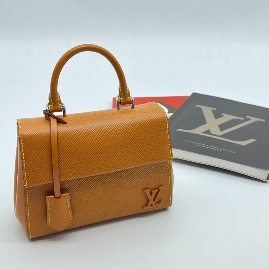 全新品  Louis Vuitton LV 晶片款 焦糖色EPI迷你款CLUNY二用包/手提包/斜背包/肩背包-0