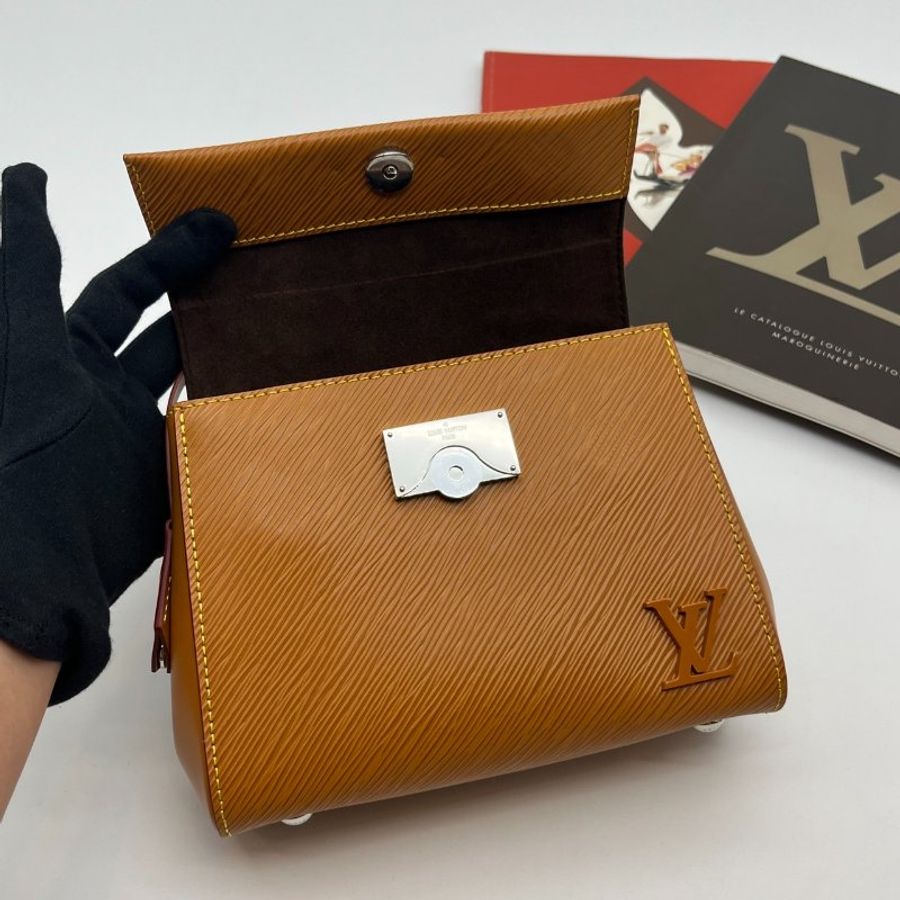 全新品  Louis Vuitton LV 晶片款 焦糖色EPI迷你款CLUNY二用包/手提包/斜背包/肩背包-8