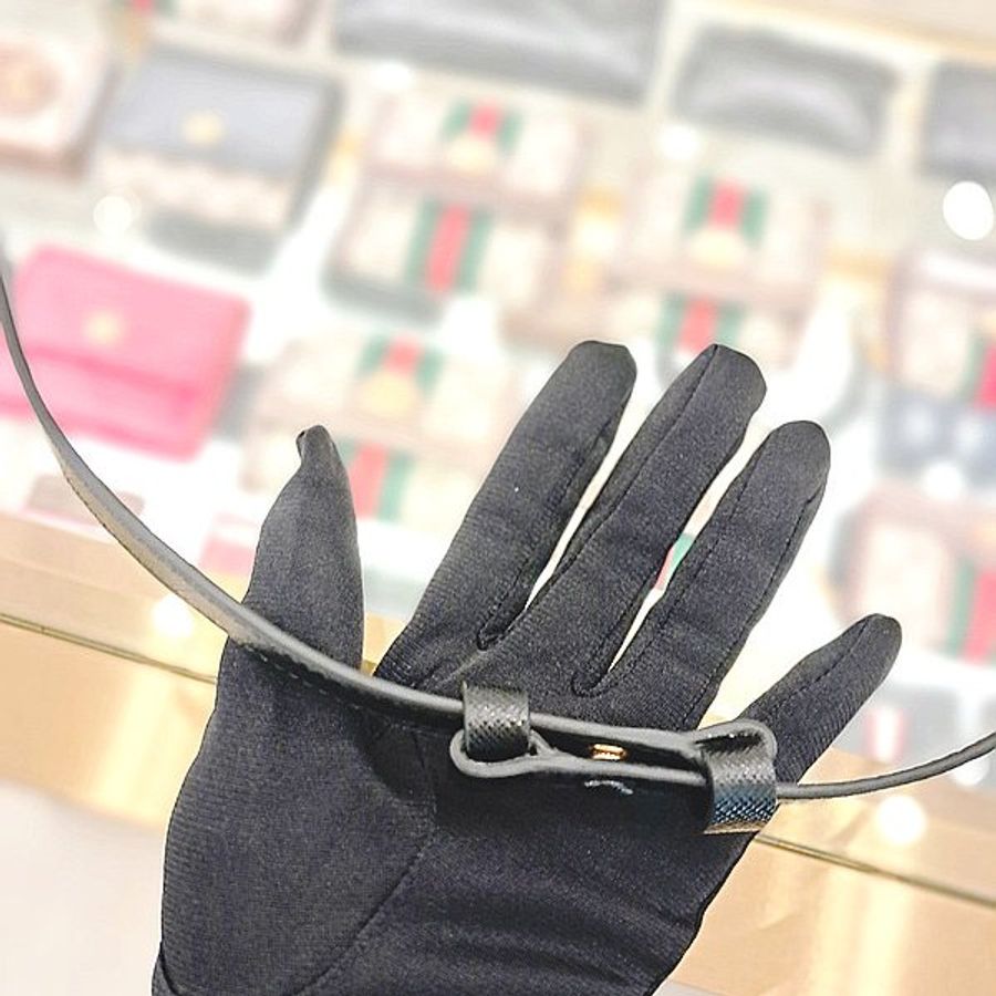 ❄️限時降價❄️Prada 1BC204 Saffiano皮革三角標肩背包 黑色《當季專櫃正售★全新商品 》-5