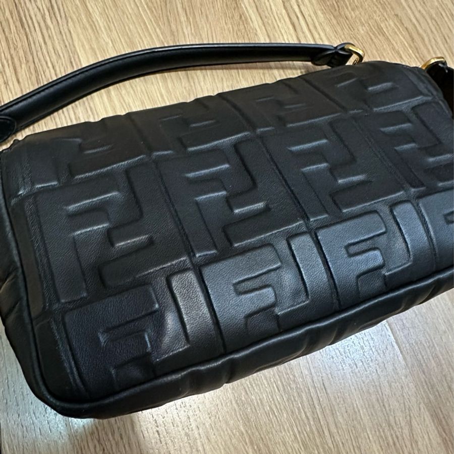 FENDI baguette 法棍包 黑-8